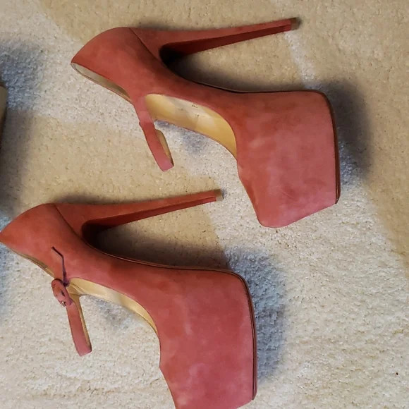 Christian Louboutin size 40 color pink suede 100% AUTHENTIC - Picture 13 of 16